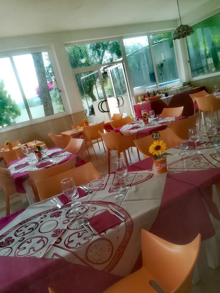 Villaggio Hotel Ripa Rodi Garganico Ngoại thất bức ảnh